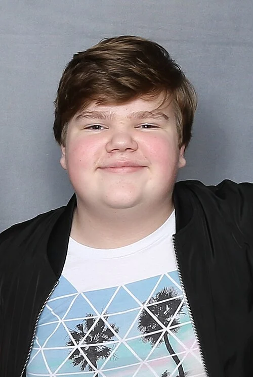 Jeremy Ray Taylor — portret poza rolą filmową
